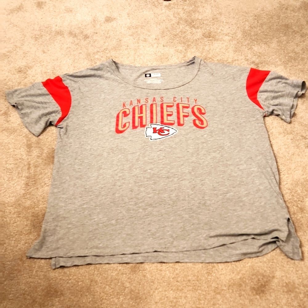 NFL Kansas City Chiefs Women's Gray & Red T-Shirt Size XL